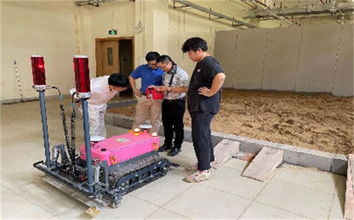 地面抹平机器人现场操作教学